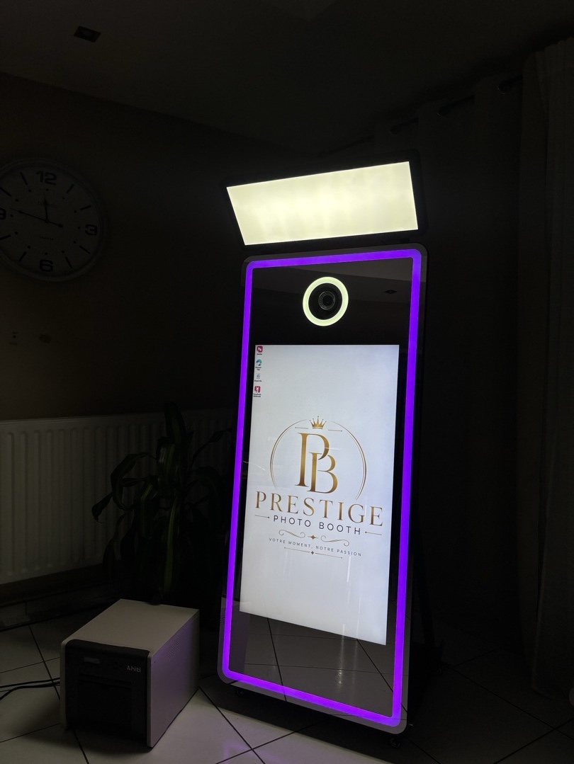 Prestige Photo Booth 🪞✨            (photomaton miroir) — photo 2