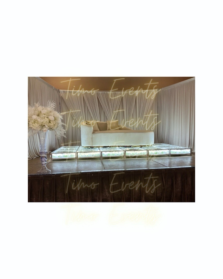 Location podium lumineux — photo 3