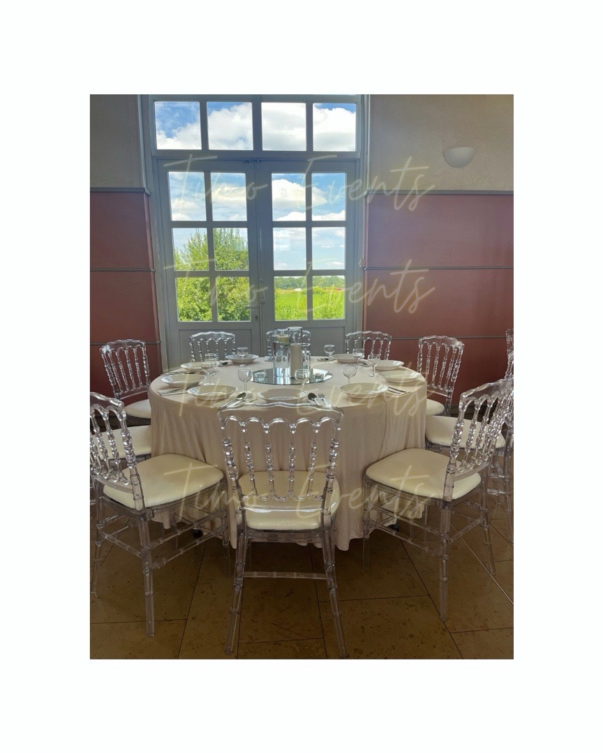 Table ronde 8/10 personnes  — photo 2
